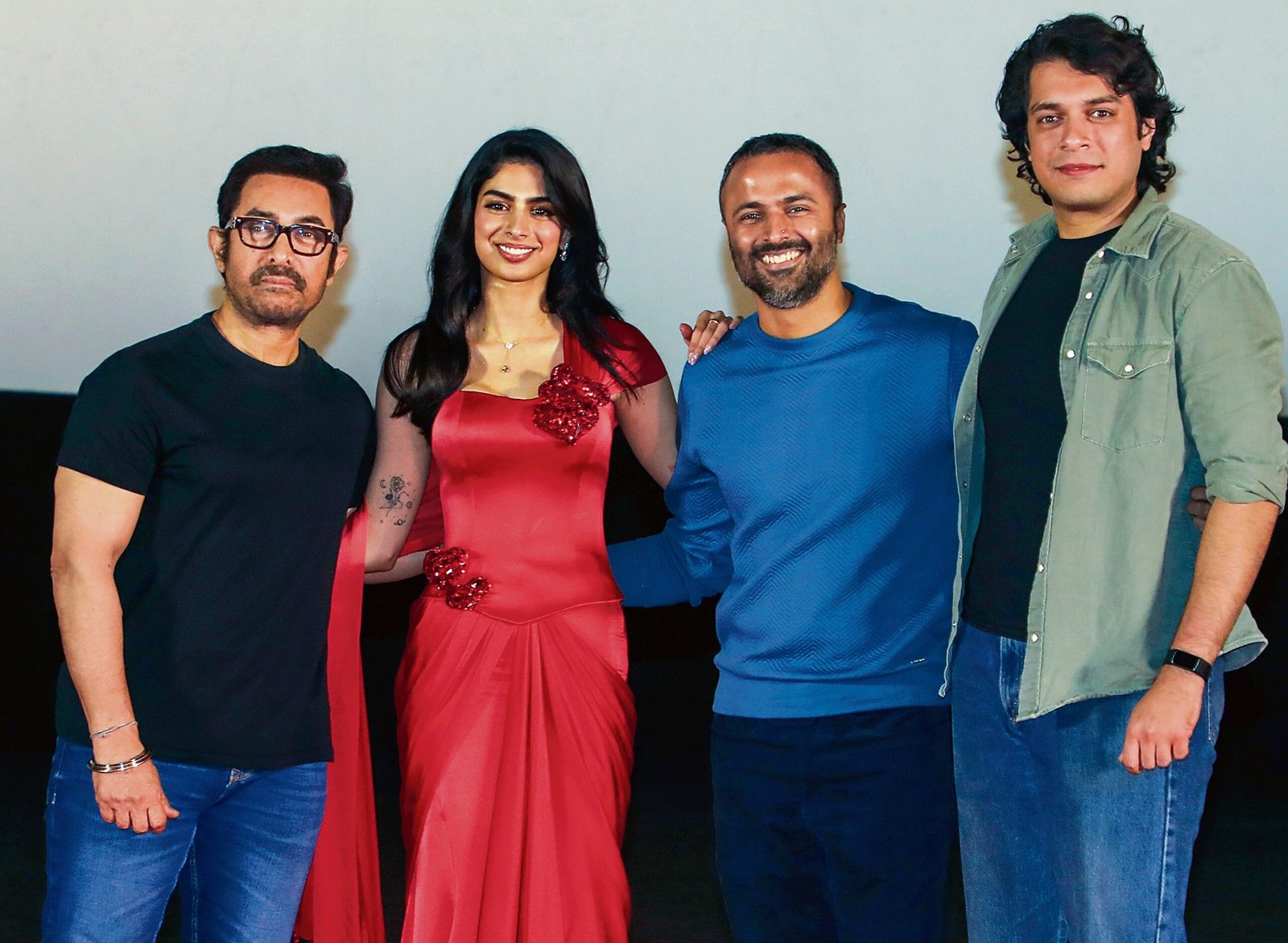  Aamir’s Son Junaid, Sridevi’s Daughter Khushi Star in Loveyapa