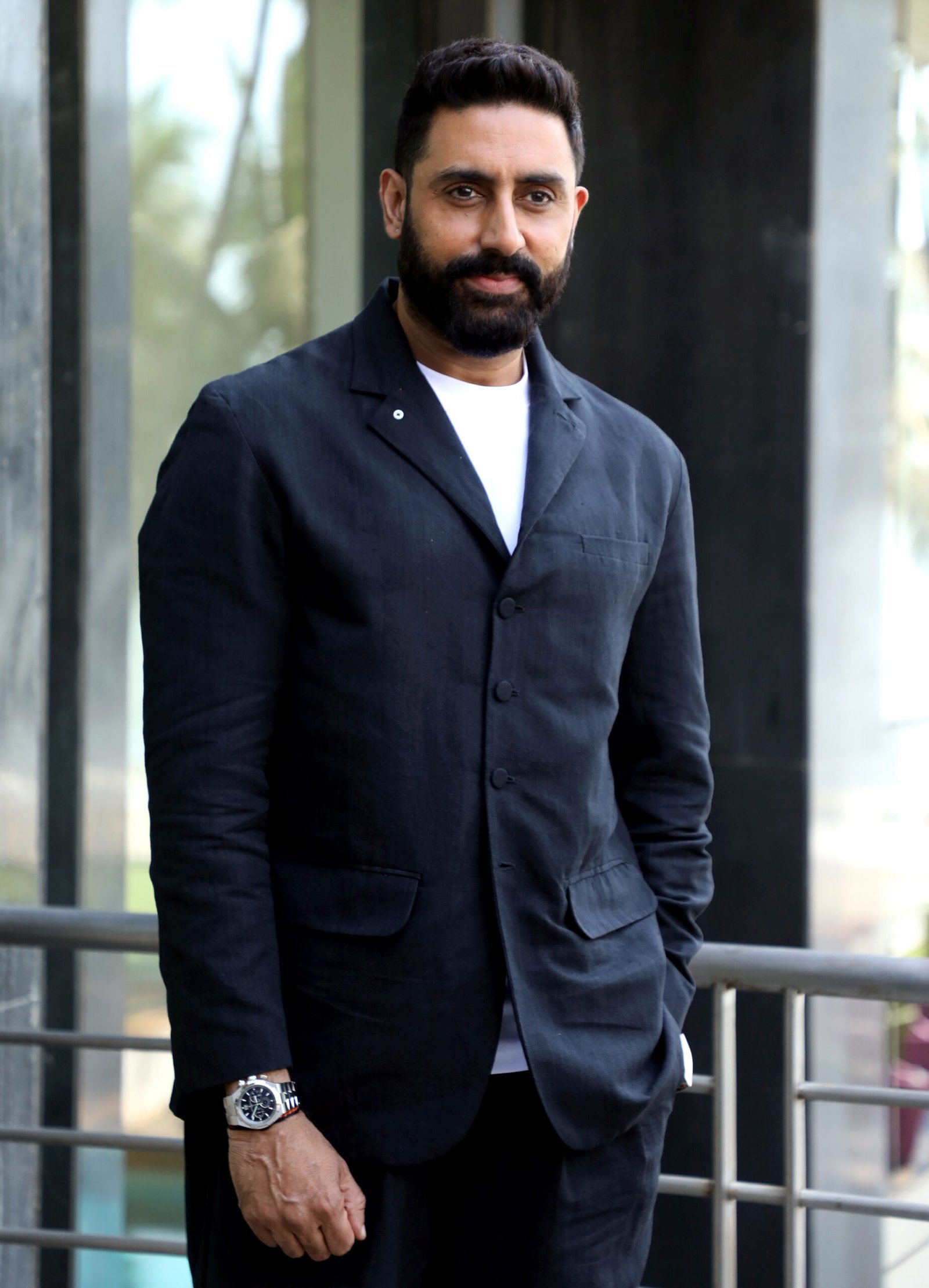  Abhishek Bachchan, Konkona Sen Sharma Get Critics' Choice Nods